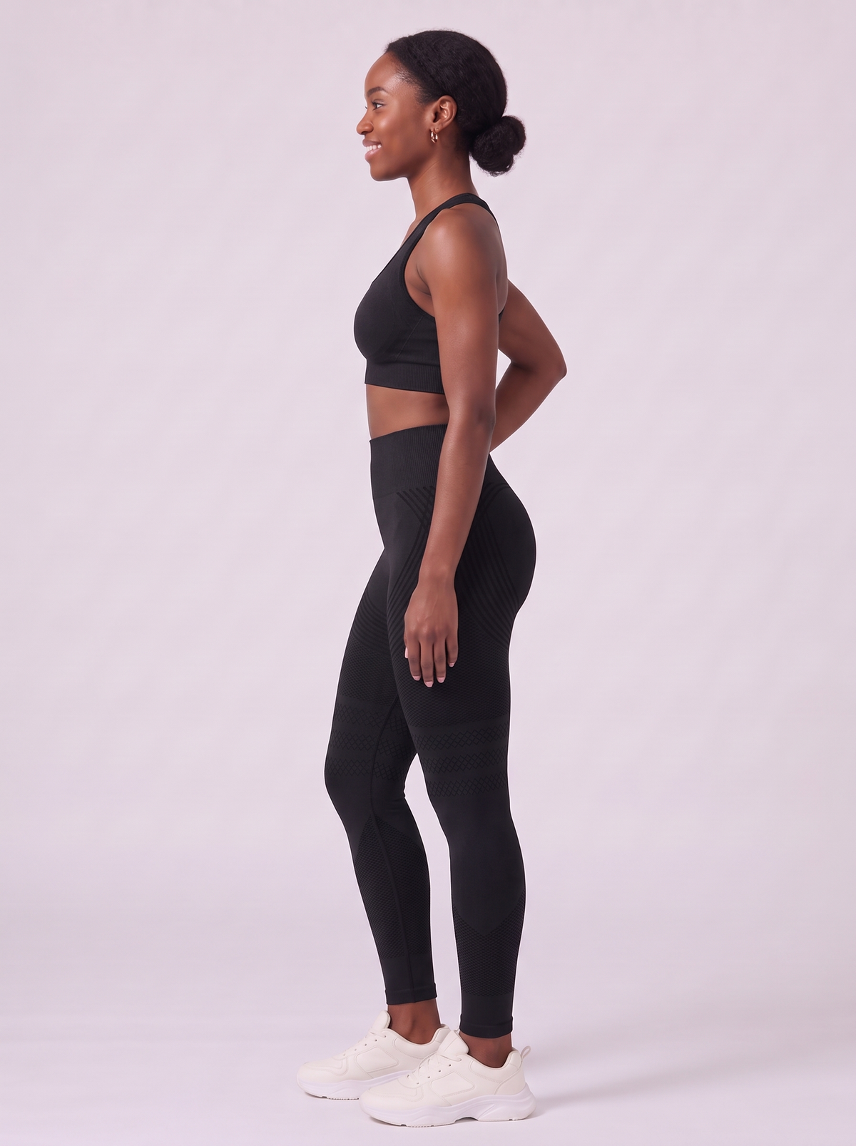 Bloom Leggings anti-cellulite leggings in Black — size M model, side view