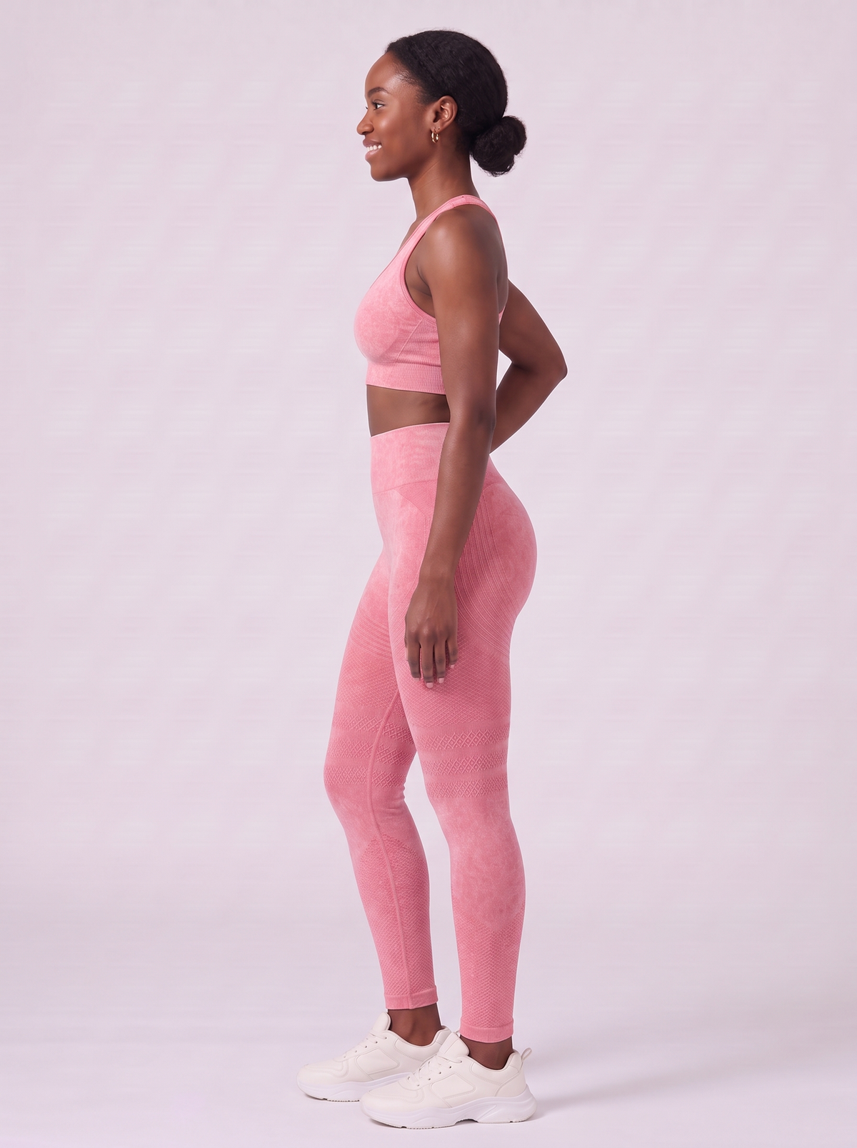 Bloom Leggings anti-cellulite leggings in Blush — size M model, side view