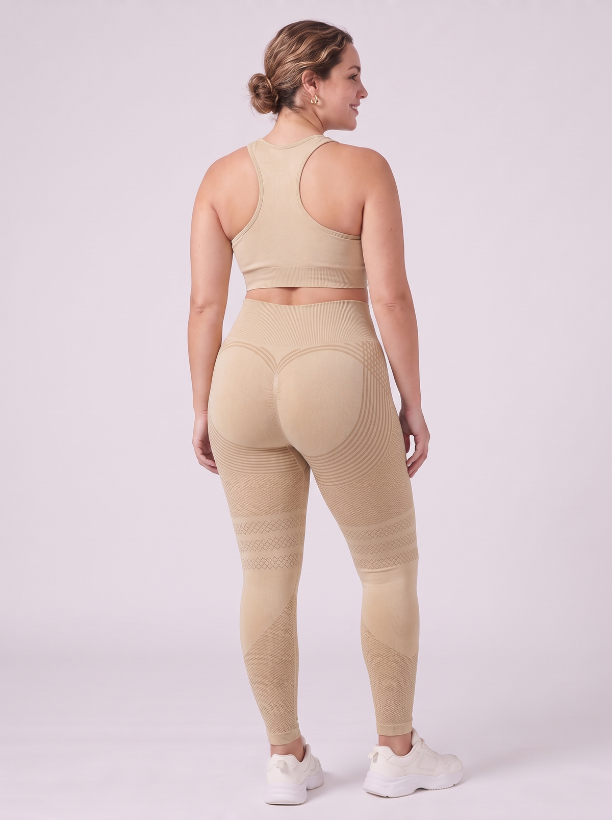Bloom Leggings anti-cellulite leggings in Dune — size L model, back view showing sculpting contour lines