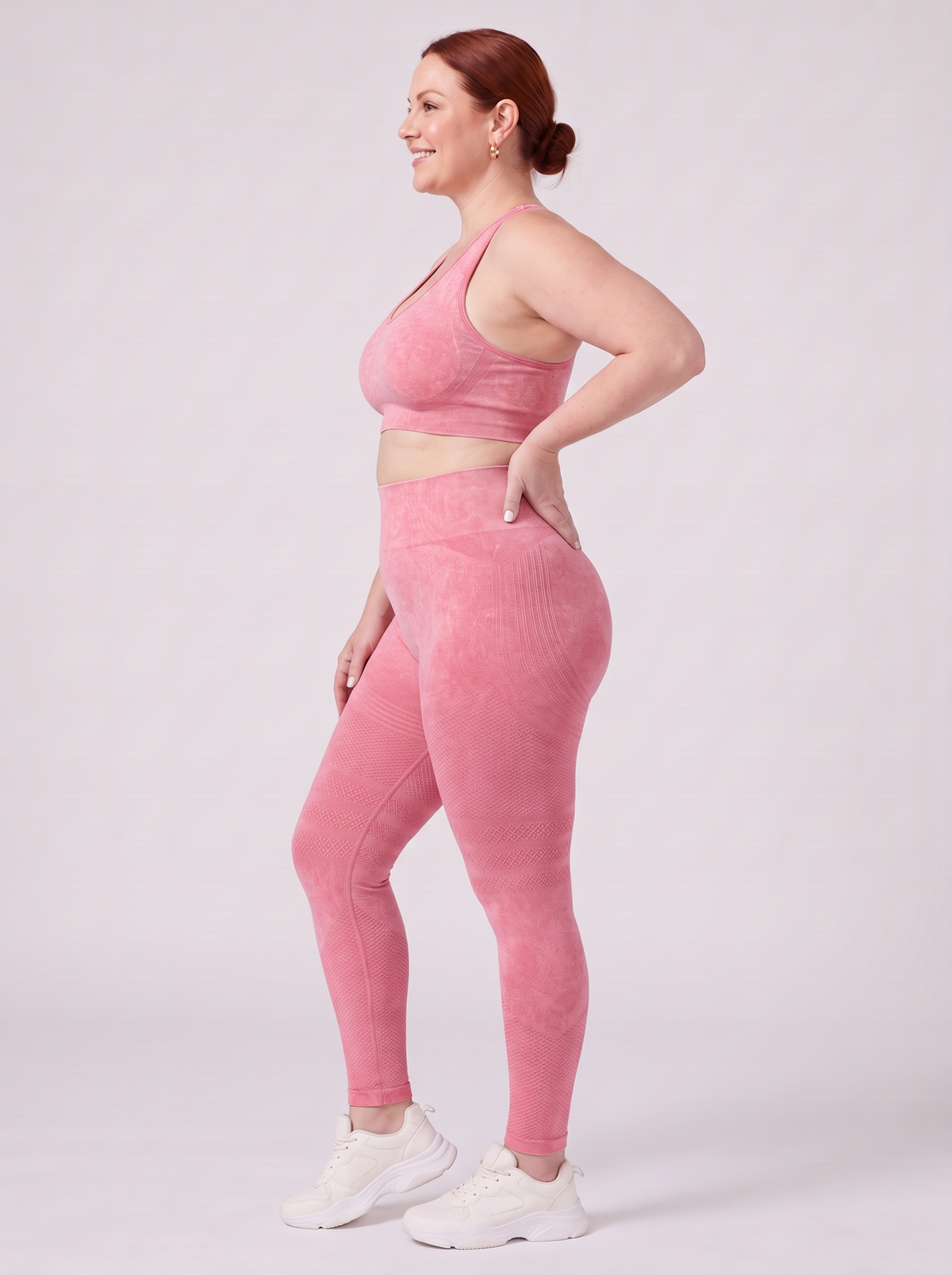 Bloom Leggings anti-cellulite leggings in Blush — size 2XL plus-size model, side view